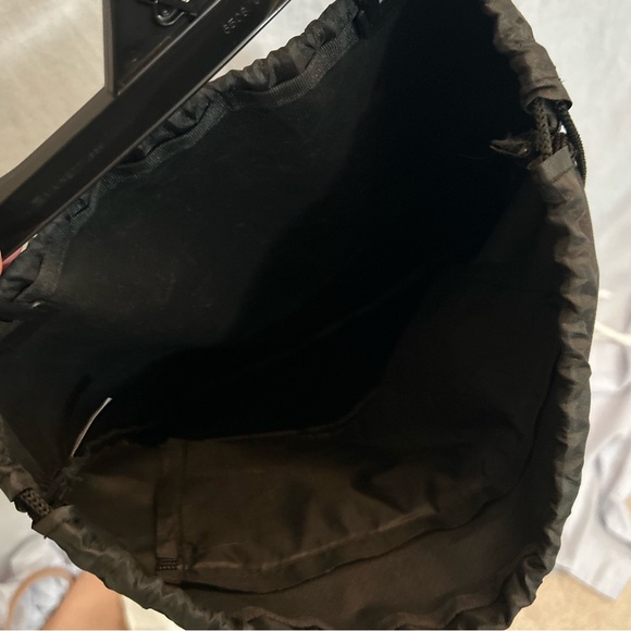 CLT FC Drawstring Bag - Picture 4 of 4